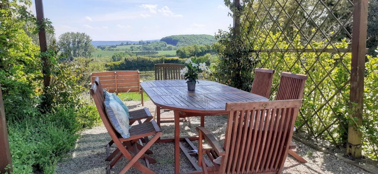 Private Farmhouse For Six In The Countryside Saint-Pierre-sur-Orthe Luaran gambar